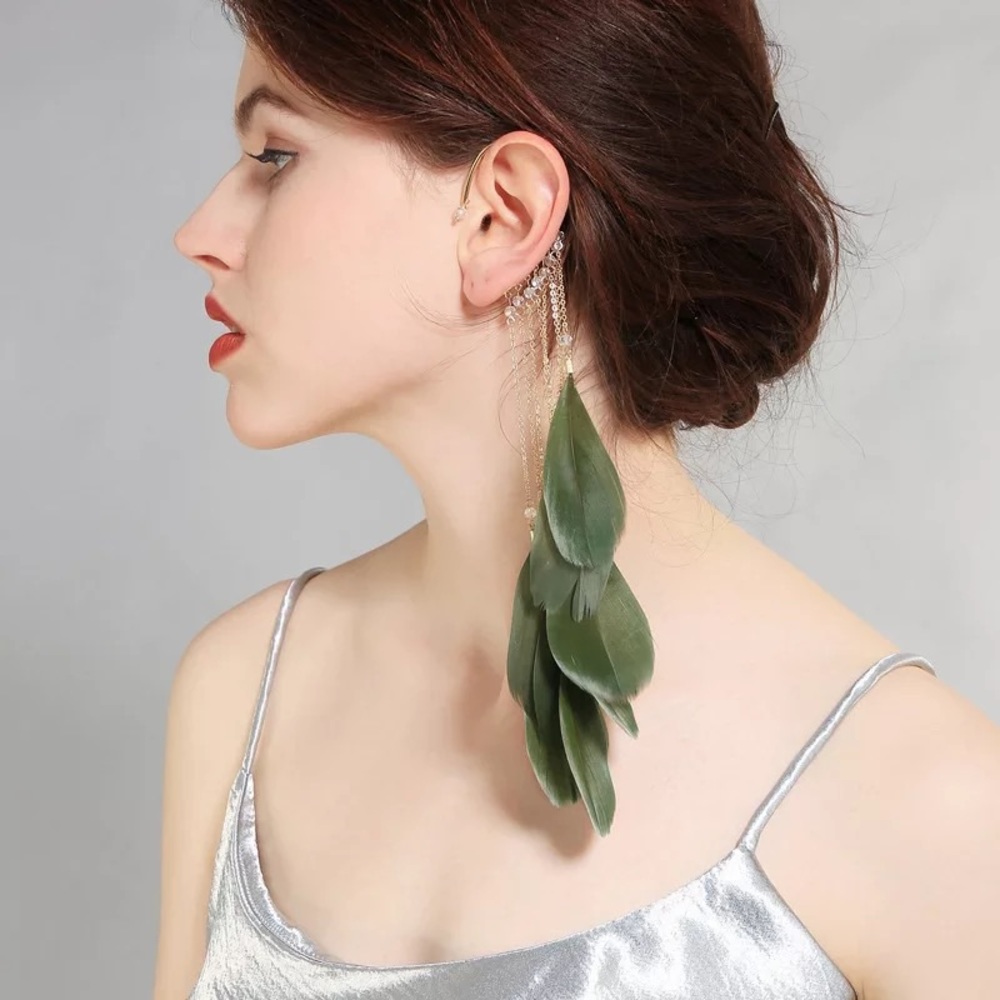 🌺Bohemian green feather tassel cuff earring for single ear